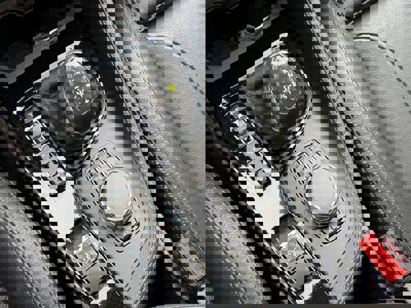 Image BMW 楲⁥ㅘ⠠㑆⤸㈨㄰ⴵ⤾ 25 d 2.0 231 M Sport xDrive Full leds TO GPS Caméra HUD Sièges cuir élec chauff à mémoires Régul Cli